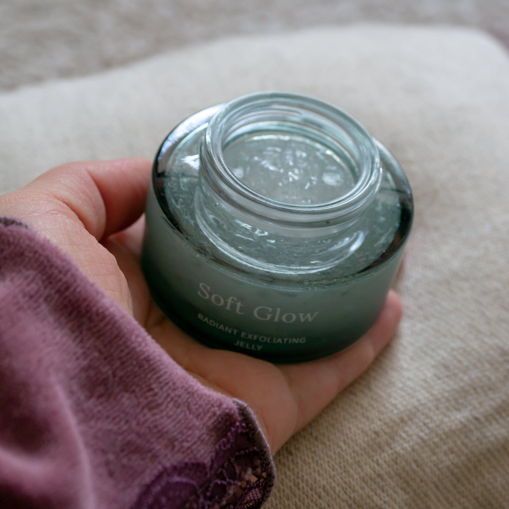 Soft Glow Radiant Exfoliating Jelly - 50 ml-5
